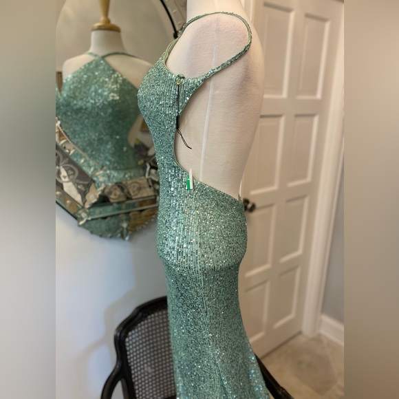 NWT La Femme Glitter Green Sequin Goddess Sexy To the Floor Low Back Gown - Picture 11 of 16